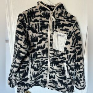 Columbia Black and White Patterned Fleece Jacket